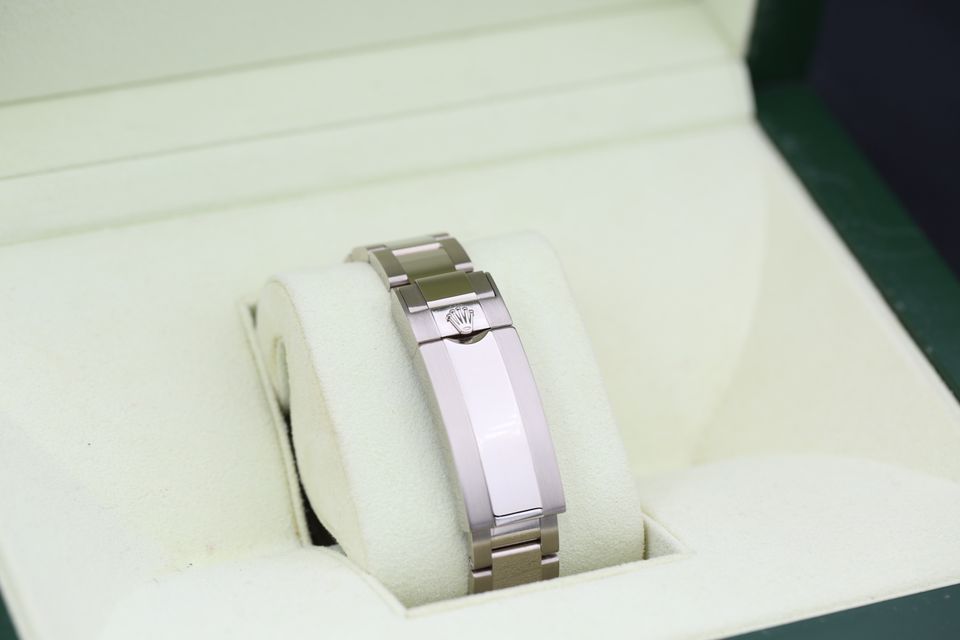 Rolex Submariner Smurf Image 3